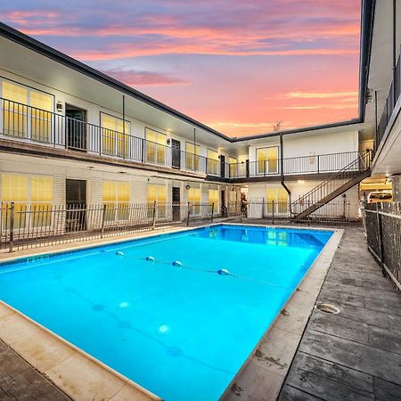 Comfortable 2Br Apt In Vibrant Houston Heights Extérieur photo