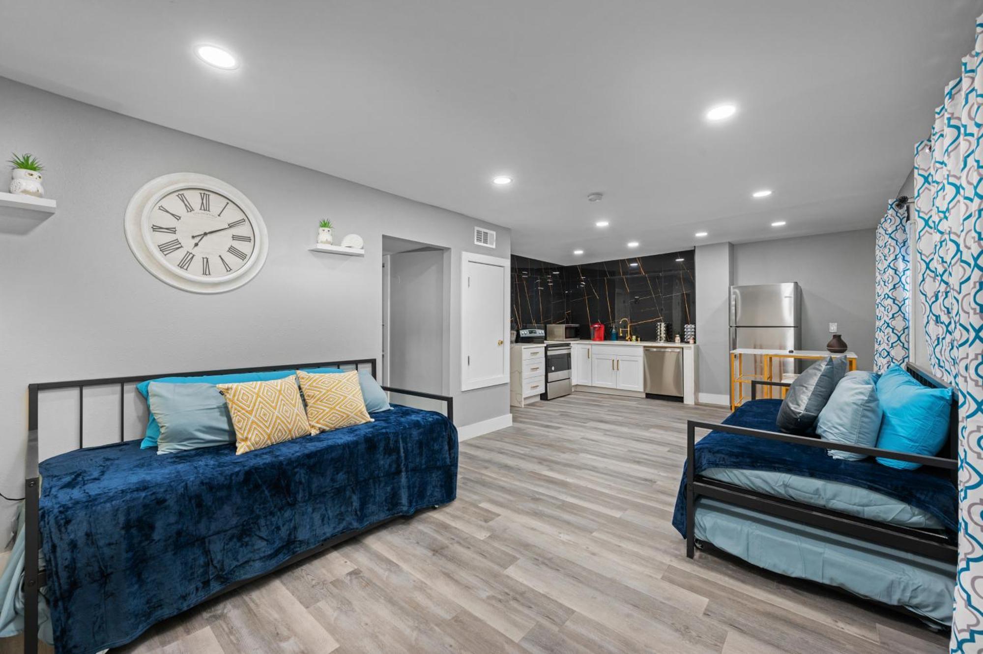 Comfortable 2Br Apt In Vibrant Houston Heights Extérieur photo